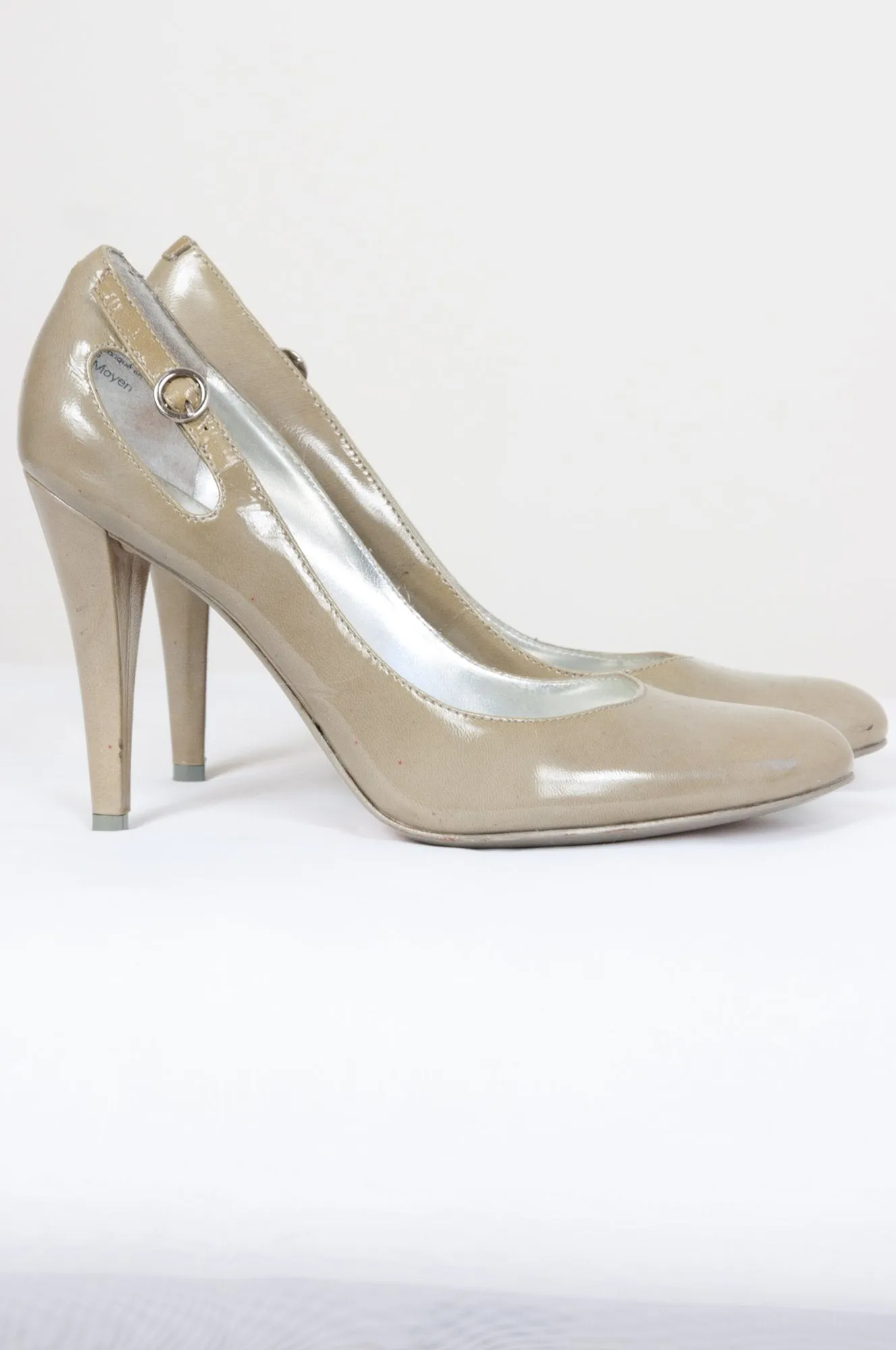 High heel patent leather khaki shoes