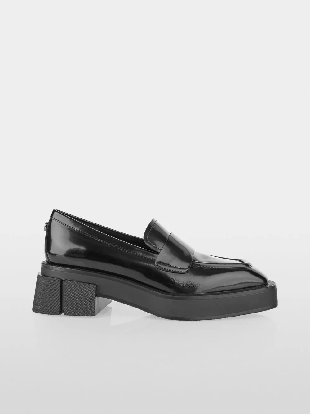 Marc Cain Black Low shoes in brush-off leather