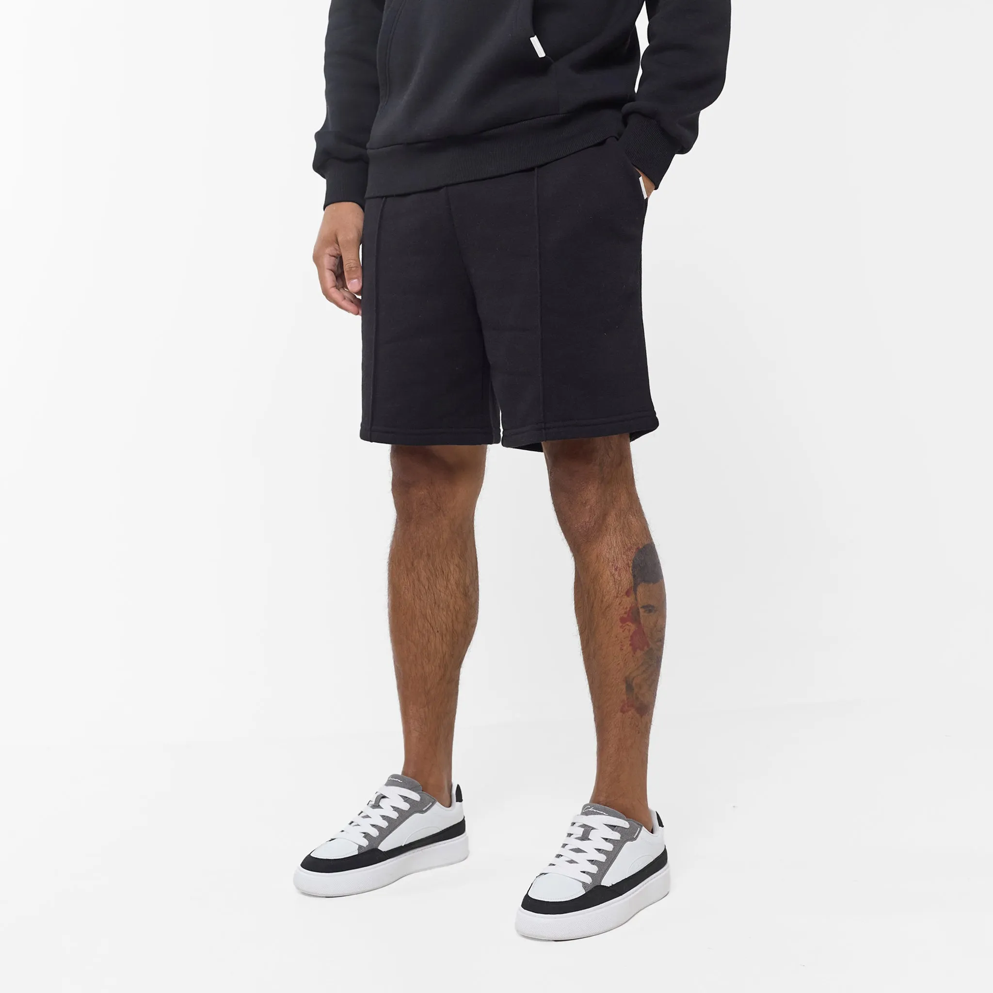 Pleated Core Short | Black